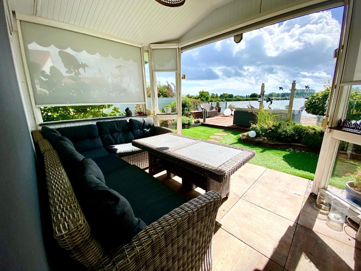 Ferienhaus Mit Wundervollem Seeblick Ferienpark Vislust Ijsselmeer Wervershoof 외부 사진